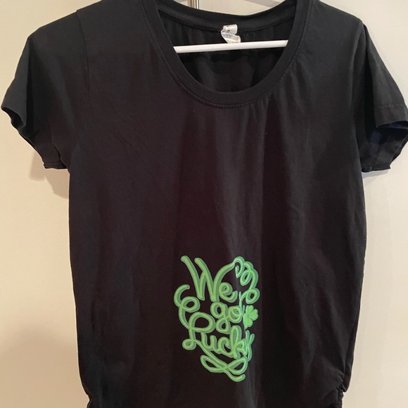 ✨We Got Lucky 🍀 Maternity Tee - Picture 3 of 6